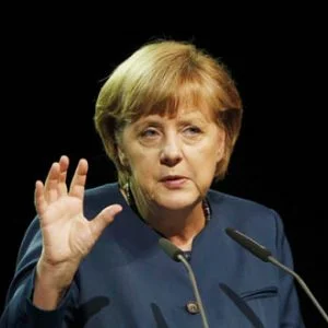 ميركل: معظم المسلمين يرفضون التطرف والإرهاب