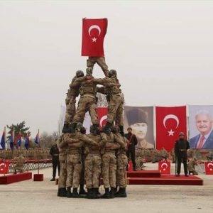 شاهد بالصور| حفل تخريج دورة القوات الخاصة التركية في محافظة قصطمونية شمال تركيا