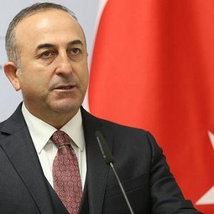 الرئيس الأوزبكي يستقبل وزير الخارجية التركي في طشقند