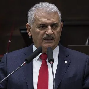 يلدريم: تنظيم “ب ي د” الإرهابي لن يستطيع خداع تركيا بتغيير اسمه