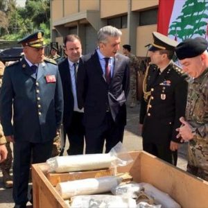 تركيا تسلم الجيش اللبناني معدات عسكرية