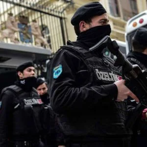 ماقصة هاشتاق “شرطي” الذي تصدر مواقع التواصل في تركيا “فيديو”