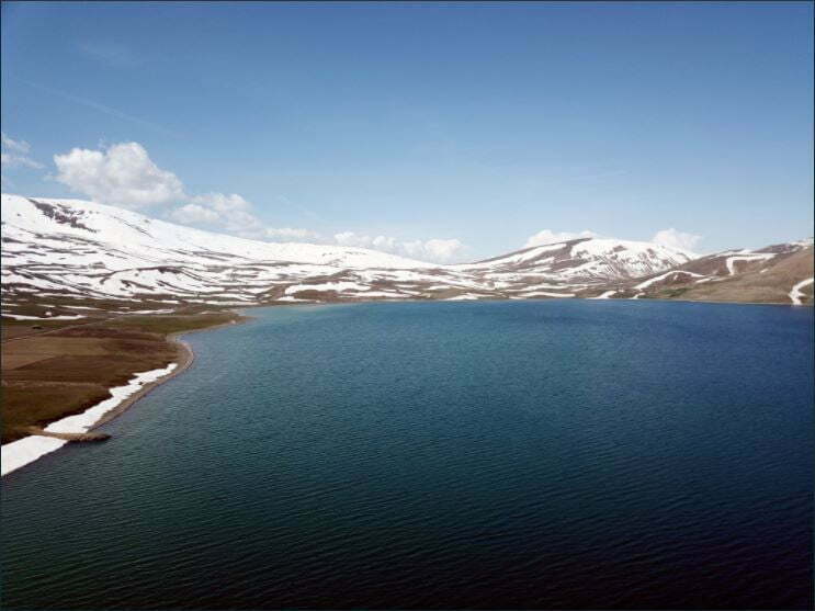 "بحيرة الأسماك".. قِبلة عشاق الطبيعة الهادئة في تركيا 3