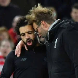 صلاح ينشر “صورة طبية” بعد الإصابة