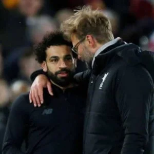 إجابة غامضة من كلوب بشأن مشاركة صلاح أمام “السيتي”