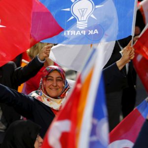 المعارضة جاهزة والحزب الحاكم يحسم أمره اليوم.. هل تركيا ذاهبة إلي انتخابات مبكرة؟