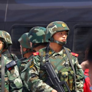 الصين تُصعِّد حملتها ضد المسلمين وتعتقل عشرات الآلاف بإقليم شينجيانغ