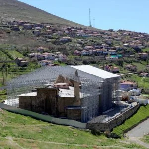 تركيا تواصل أعمال ترميم مسجد “ديفريغي كبير” التاريخي بسيواس (صور)