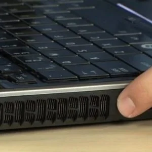 تأمين ميكروفون اللاب توب بملصقات لمواجهة التجسس