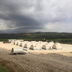 تركيا تنشئ مخيمات لمهجري الغوطة الشرقية شمالي سوريا