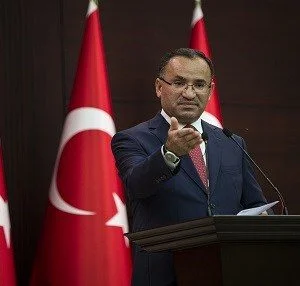 نائب رئيس الحكومة التركية ينتقد زعيم المعارضة كليجدار أوغلو