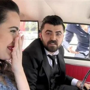 بالصور.. شرطة اسطنبول تفاجئ موكب عرس بـ”اطنان” من المخالفات