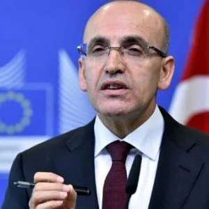 شيمشك يعلق على مزاعم استقالته