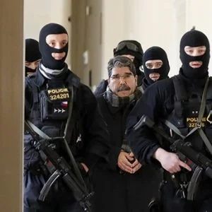 لماذا شطب اسم الإرهابي صالح مسلم من قائمة المدعوين للقاء ماكرون؟!