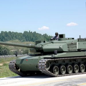 مفاوضات للانتقال إلى مرحلة التصنيع التسلسلي لدبابات “ألتاي” في تركيا