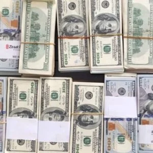 تم حل اللغز.. الامن التركي يعثر على 90 الف دولار في منزل لجماعة “غولن”