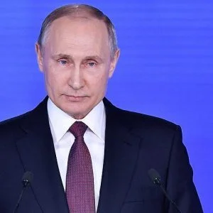 بوتين: مستعدون للتعاون مع الجامعة العربية لإيجاد حل سياسي بسوريا