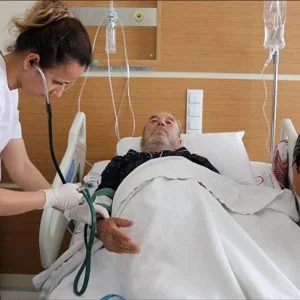 تركيا تعالج مرضى عفرين