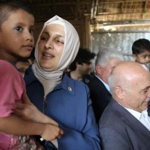 وفد برلماني وإغاثي تركي يزور مخيمات الروهنغيا في بنغلاديش