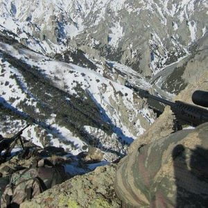 الداخلية التركية: تحيّيد 8 من إرهابيي “بي كا كا” شرقي البلاد