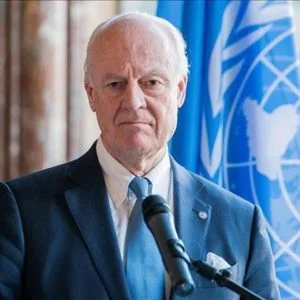 دي ميستورا يصل أنقرة لبحث تطورات الأزمة السورية مع المسؤولين الأتراك