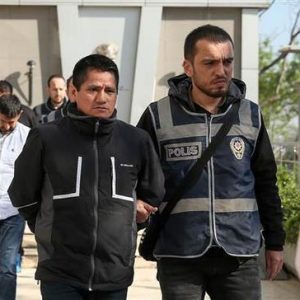 لصوص قدموا لتركيا من مسافة 11 الف كيلو متر.. : "لقد اخترنا تركيا لأنها ... " 5