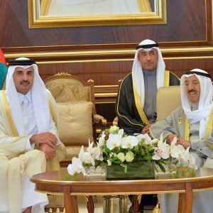 الكويت تكشف سر زيارة امير قطر