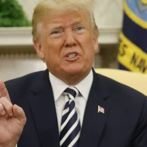 ترامب يعلن انسحاب أمريكا من اتفاق إيران النووي.. واسرائيل ترحب: شكرا