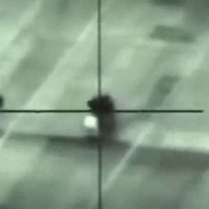 الجيش الإسرائيلي ينشر فيديو لاستهداف منظومة “بانتسير” داخل سوريا