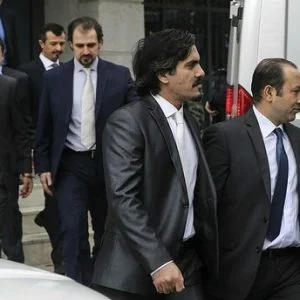 وزارة الهجرة اليونانية تطعن بقرار منح اللجوء لانقلابي تركي