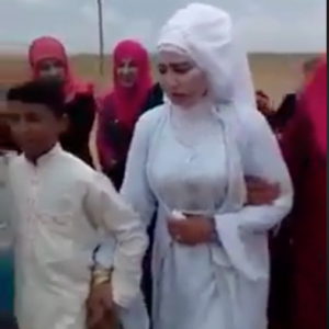 طفل في الثانية عشرة من عمره يتزوج عروساً تكبره بـ 17 عاماً في سوريا!