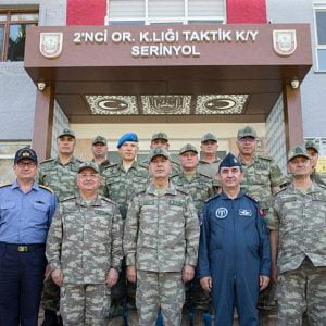 قادة الجيش التركي يتفقدون سير عملية “غصن الزيتون”