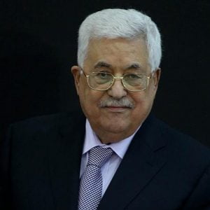 مصدر طبي: الرئيس الفلسطيني تجاوز مرحلة الخطر