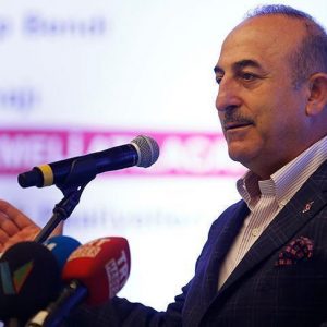 وزير الخارجية التركي يشارك بإحياء ذكرى هجوم “زولينغن” العنصري بألمانيا