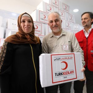 رئيس الهلال الأحمر التركي: مستمرون في دعم الشعب الفلسطيني