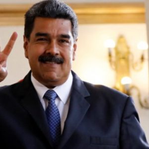 الرئيس الفنزويلي نيكولاس مادورو يفوز بولاية رئاسية ثانية