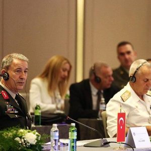 رئيس الأركان التركي يشدد على أهمية محاربة الإرهاب