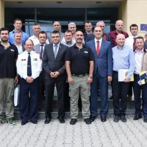 الشرطة التركية تنهي دورة تدريبية لعناصر من نظيرتها الألبانية