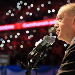 الرئيس أردوغان: إدارة الحزب أهم من رئاسة البلاد بالنسبة لزعيم المعارضة