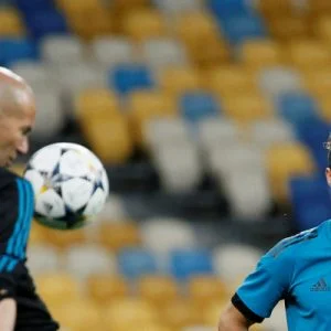 بعد رحيل زيدان، هل جاء دور رونالدو؟