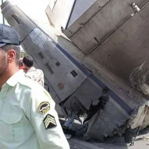 تحطم طائرة عسكرية إيرانية