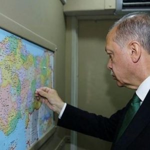 أردوغان يستخدم الخريطة لتحديد المحافظات التي يختتم فيها حملته الانتخابية