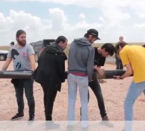 طلاب أتراك يطورون أول صاروخ تجارب بمحرك “هايبرد”