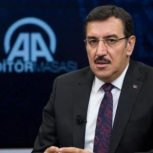 وزير التجارة التركي: نتجاوز الأزمات دائما بتحقيق النمو الاقتصادي