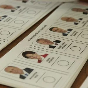 بدء عملية التصويت في الانتخابات الرئاسية والبرلمانية بتركيا