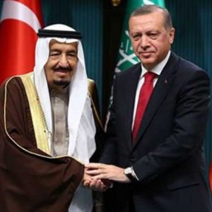 الملك سلمان يهنئ أردوغان بفوزه بالانتخابات التركية
