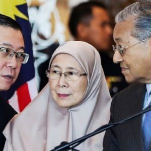 الماليزيون يتبرعون بـ19 مليون دولار لسداد ديون بلادهم