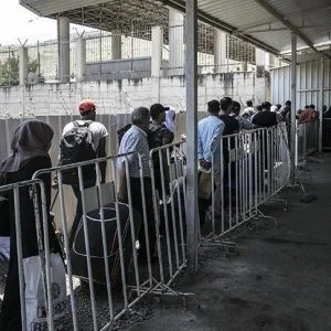 وزير تركي يكشف عن عدد السوريين الذين عادوا إلى بلادهم لقضاء العيد