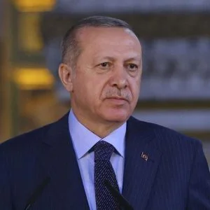 الرئيس أردوغان يعزي بوفاة المؤرخ التركي “فؤاد سيزغين”