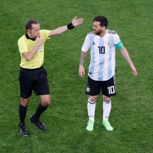 ترشيح حكم تركي لإدارة المباراة النهائية في كأس العالم 2018 بروسيا